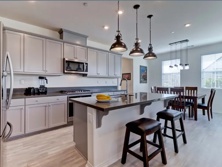 54 Concepcion St — Photo 5