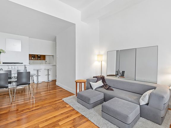 4th image of 88 Greenwich St APT 1601