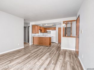 215 Southtowne Dr #B108, South Milwaukee, WI 53172
