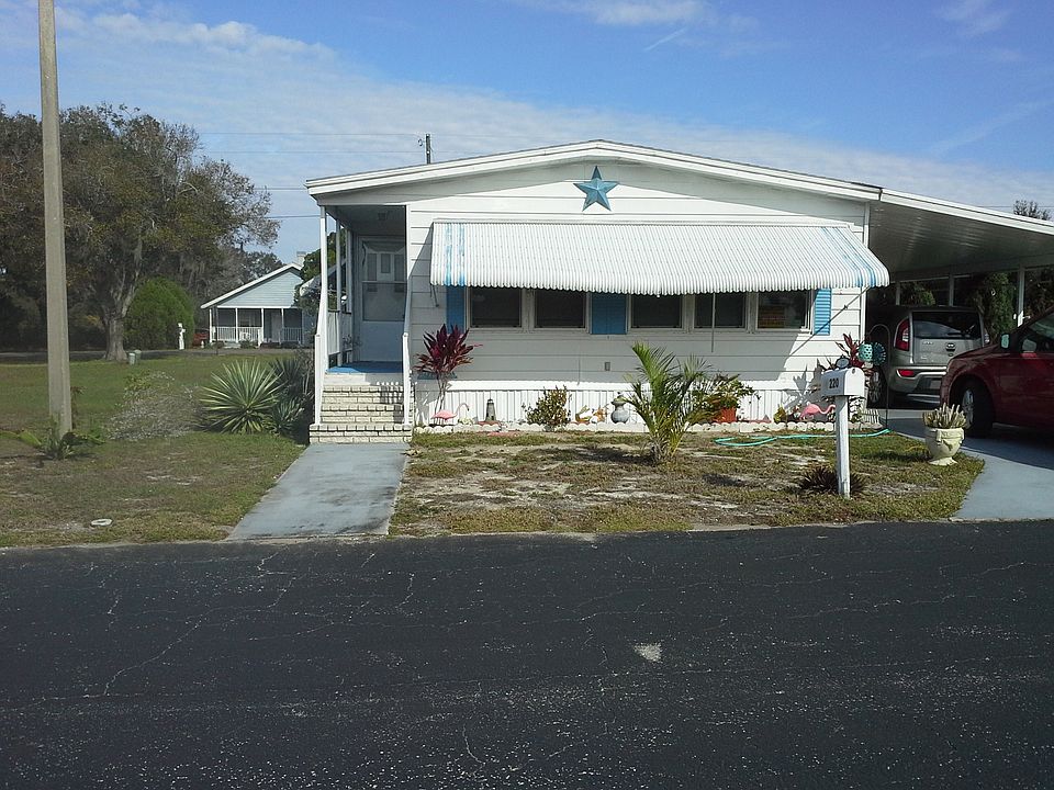 1st image of 220 Green Haven Ln W