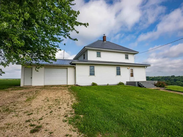 5100 Lagoon Rd, Highland, WI 53543