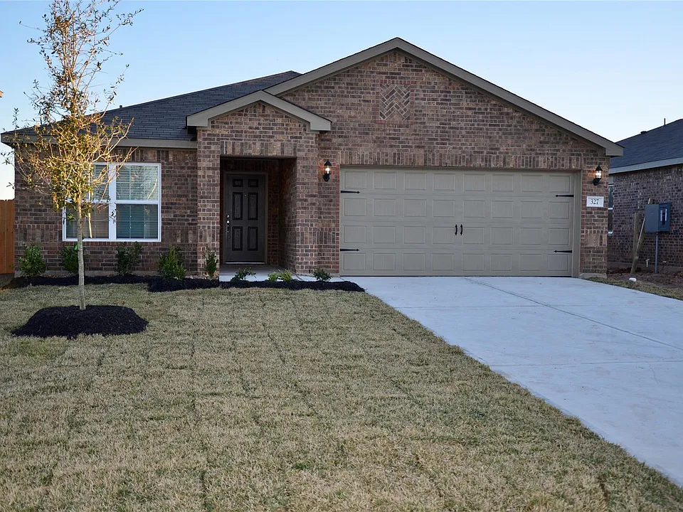 327 Spanish Stone Dr