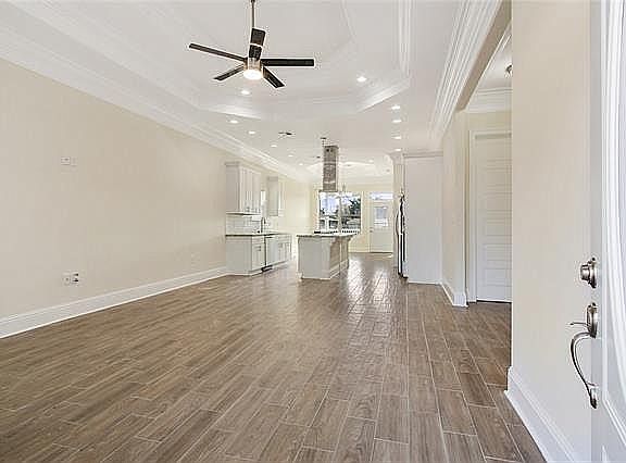 3rd image of 3513 Jackson Blvd