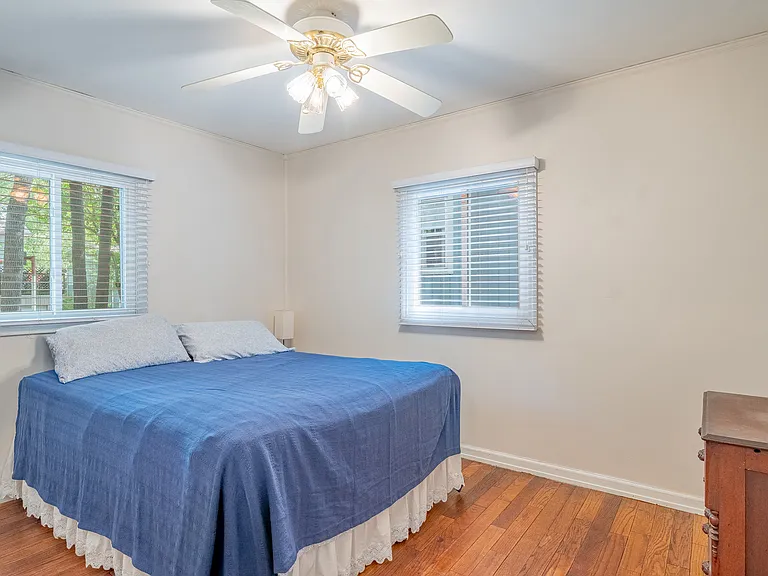 1910 Monrovia Dr — Photo 10