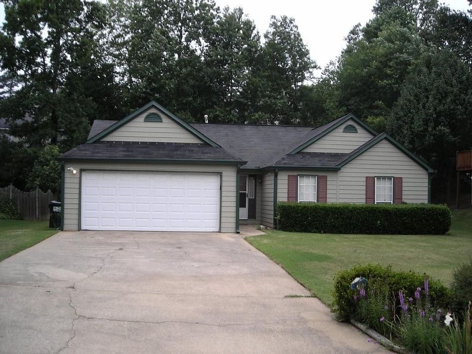 Well Maintained Ranch!