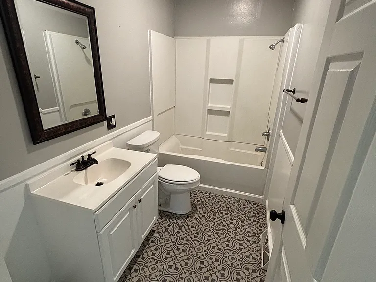 2103 Warner Ave — Photo 1