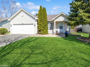 2048 Winchester Trl, Romeoville, IL 60446