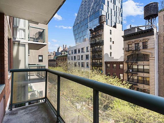 4th image of 22 W 15th St APT 5G
