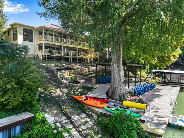 48 River Oak Drive, Seguin, TX 78155