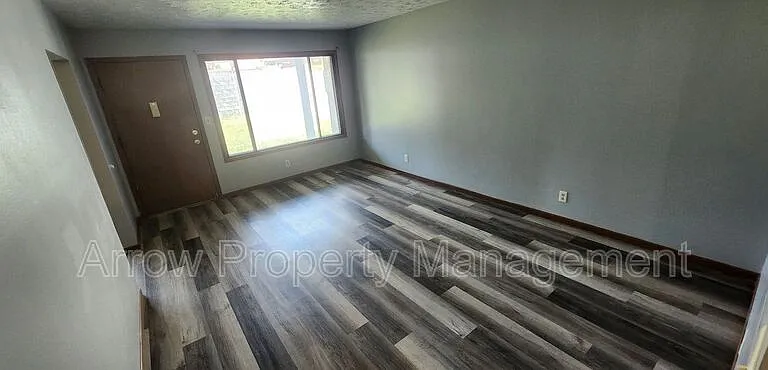 828 E St #105 — Photo 2