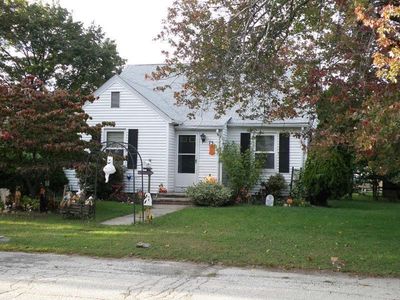 73 Bellevue Ave, Warwick, RI, 02888