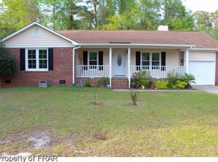4316 Falls Dr, Hope Mills, NC 28348