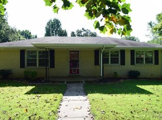 100 Towering Oaks Dr, Tennessee Ridge, TN 37178