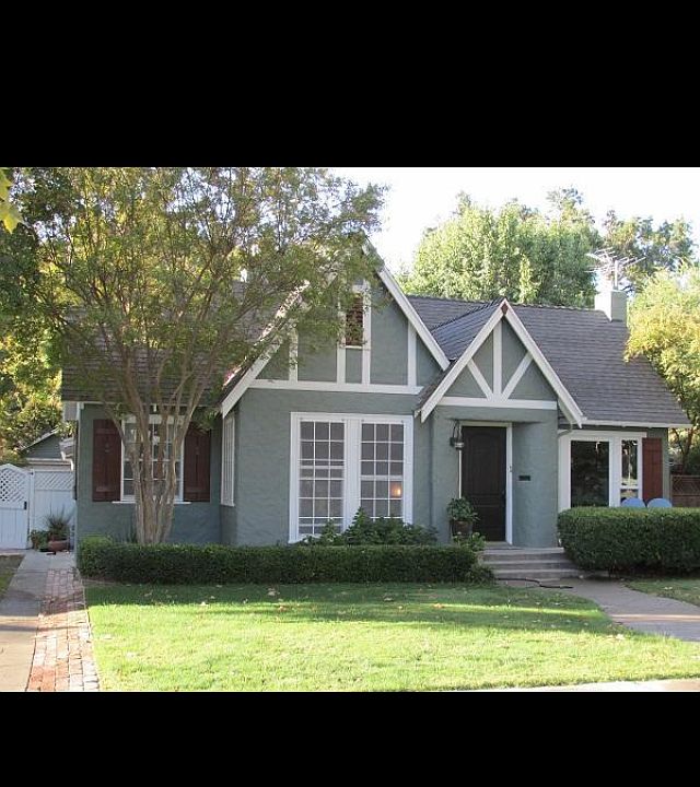 1st image of 420 E Harvard Ave