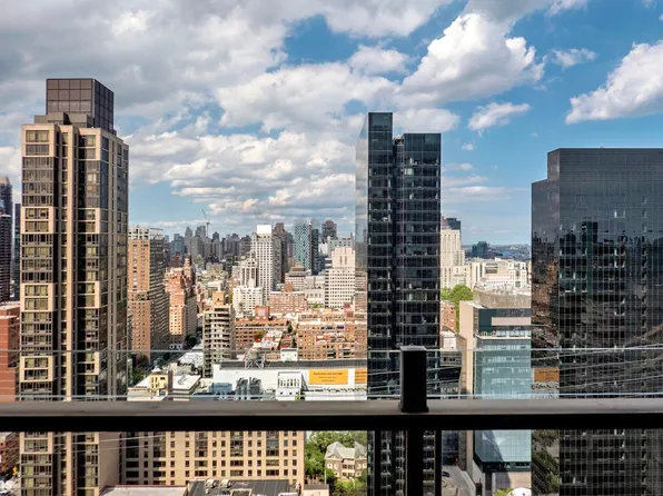 425 East 58th Street image 5 of 13