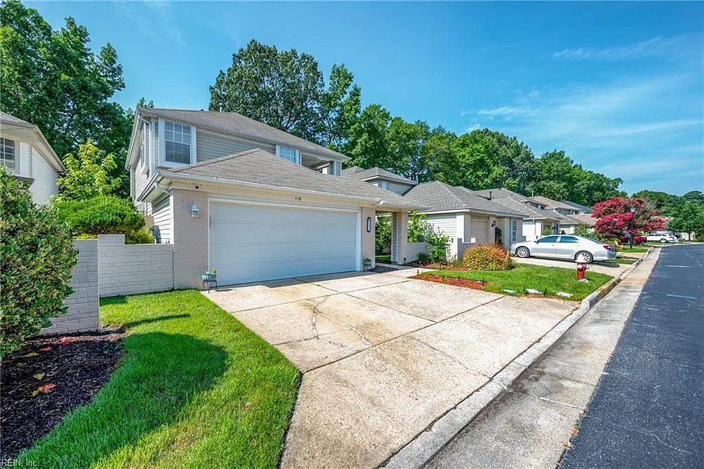 3 bed, 2.5 bath, 1864 sqft, $3,000 — Photo 1