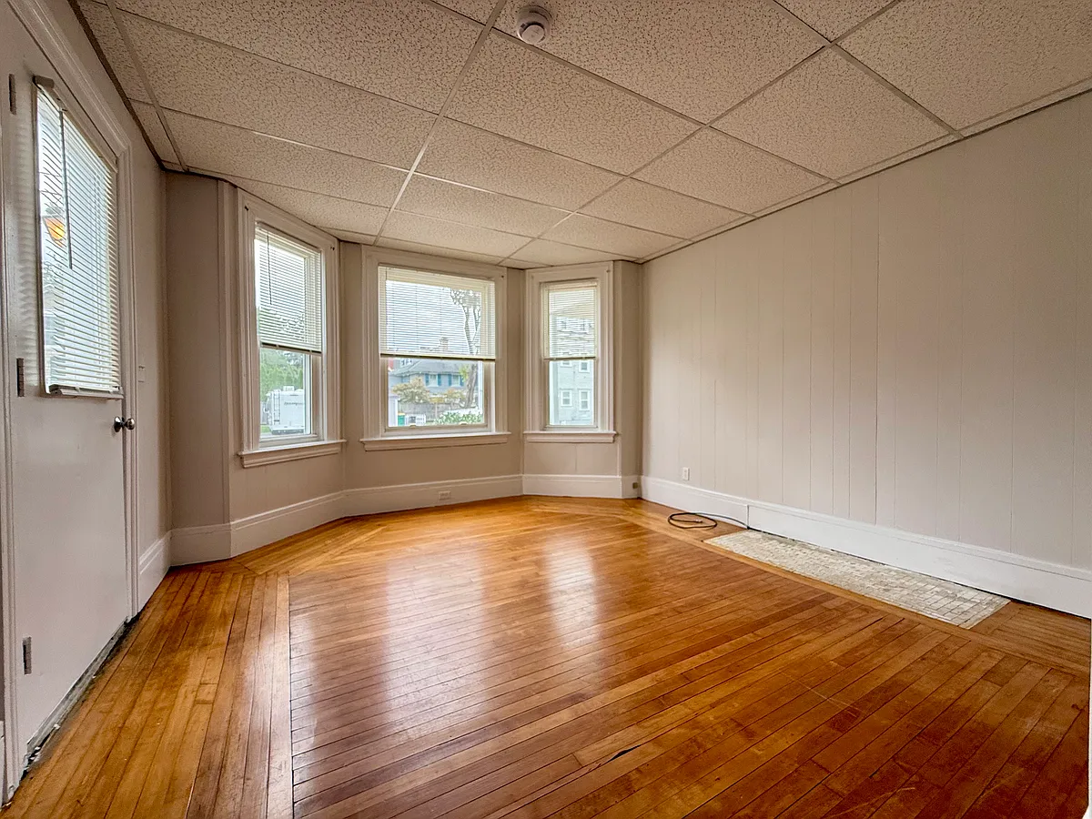 Living Room - 346 Broadway #2
