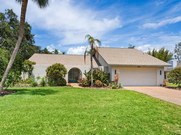 3815 Countryside Ln, Sarasota, FL 34233