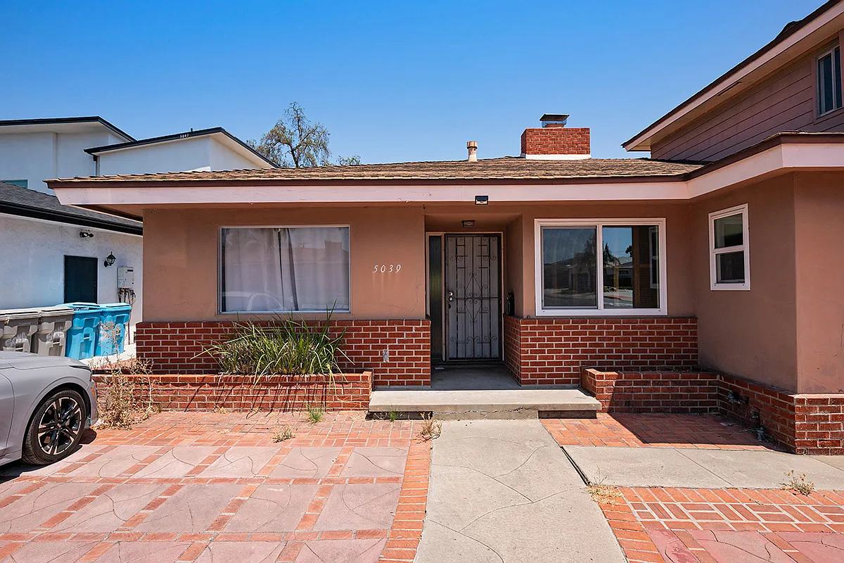 5 bed, 1988 sqft, $1,100 — Photo 4