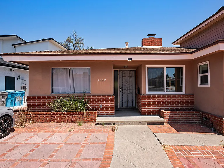 5039 Campanile Dr — Photo 4