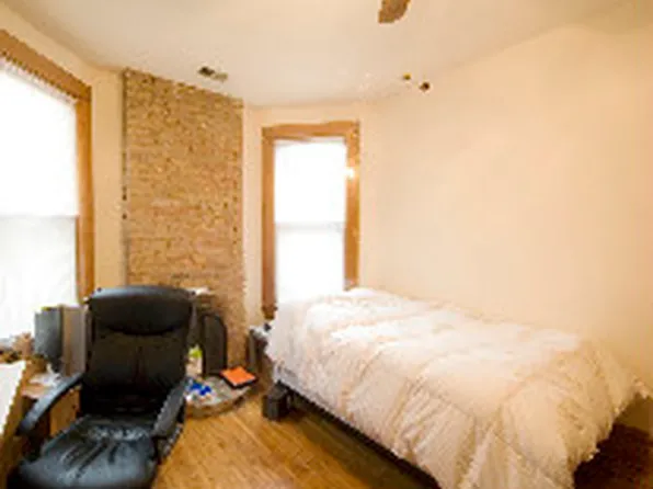 (undisclosed Address), Chicago, IL 60613