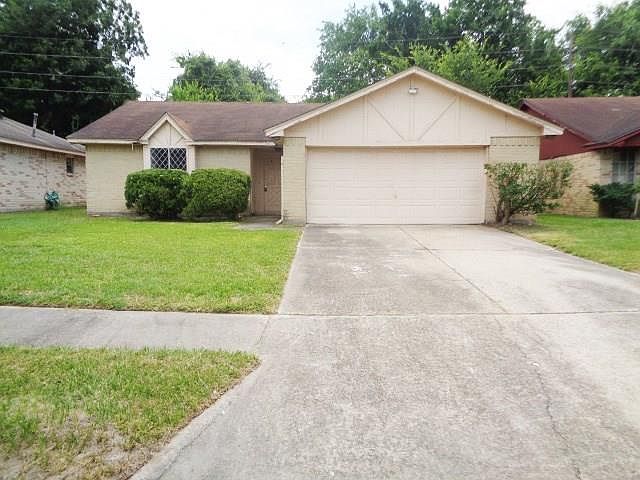 1st image of 11614 Welshpool Glen Dr