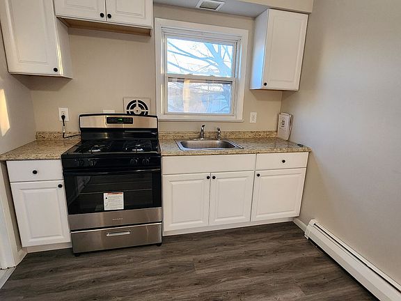 5th image of 158 S 5th Ave APT 4