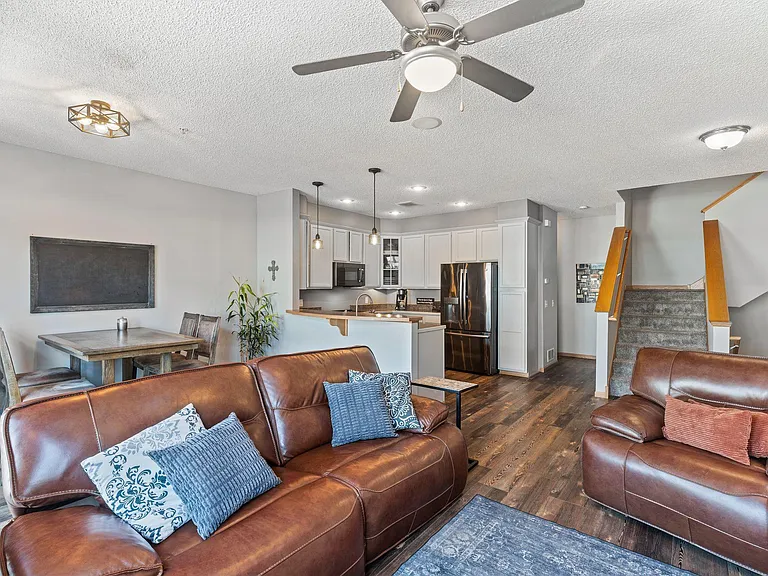 15570 Eagles Nest Way — Photo 10