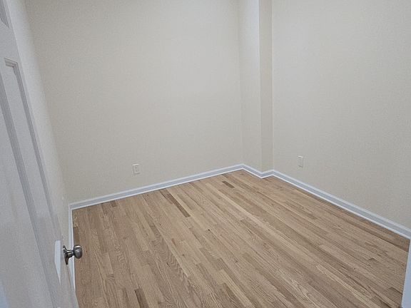 4th image of 6762 4th Ave #3R