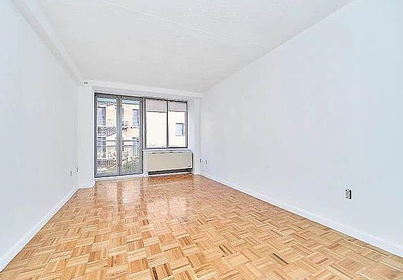 2nd image of 167 Eldridge St #3C