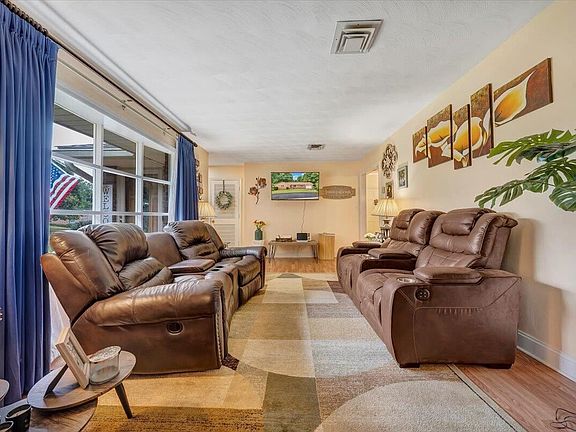 3rd image of 3403 Ashmeade Dr