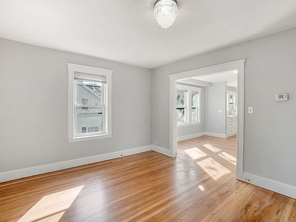 5th image of 169 Wilson Ave #2