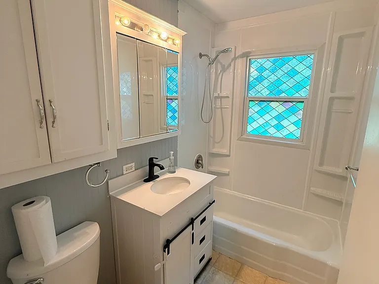 260 Stewart Ave — Photo 9