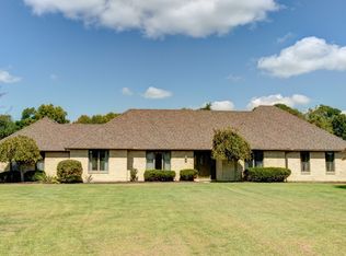 4238 Laura Marie Dr, Waynesville, OH 45068