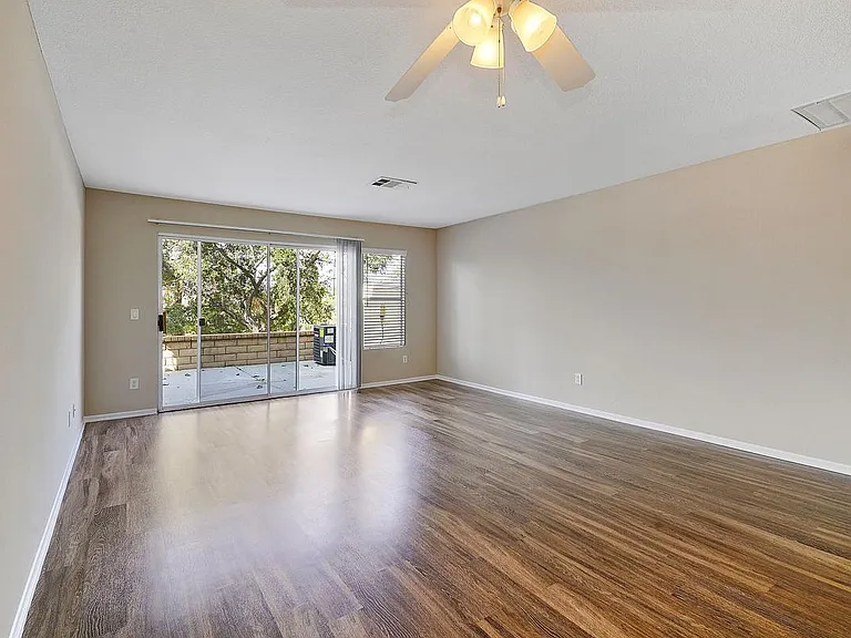 Sycamore Canyon Apartments — Photo 36