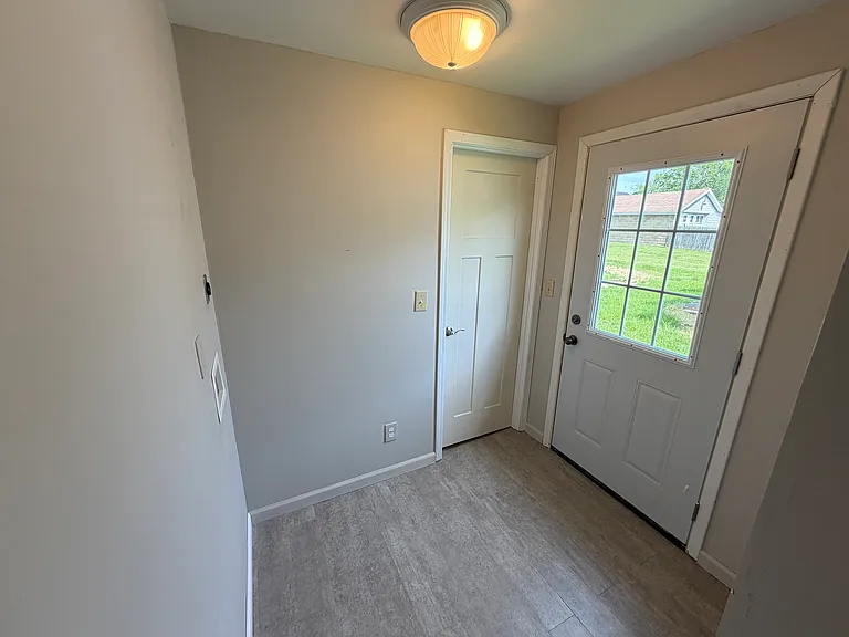2111 Lincoln Ave — Photo 19