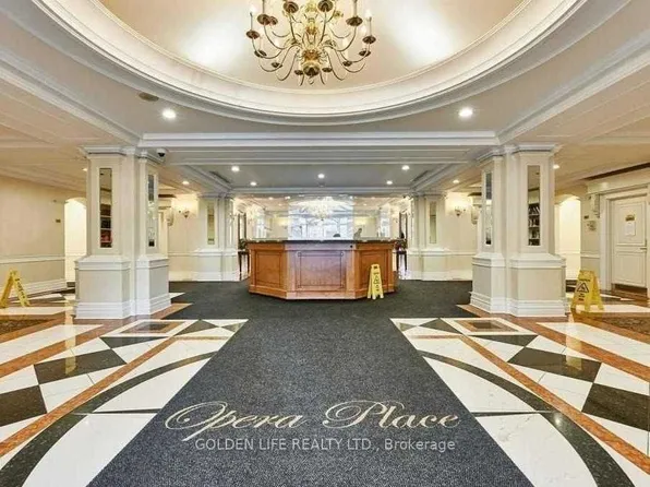 889 Bay St, Toronto, ON