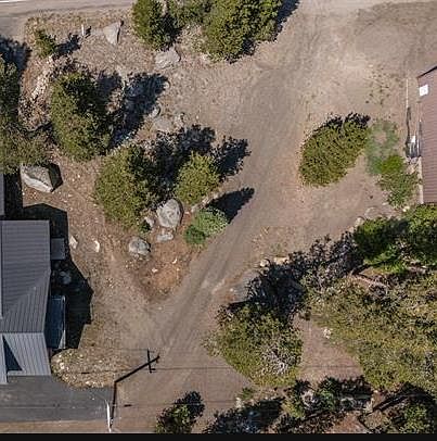 2nd image of 21131 Donner Pass Rd