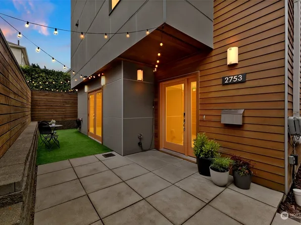2753 NW 65th Street, Seattle, WA 98117