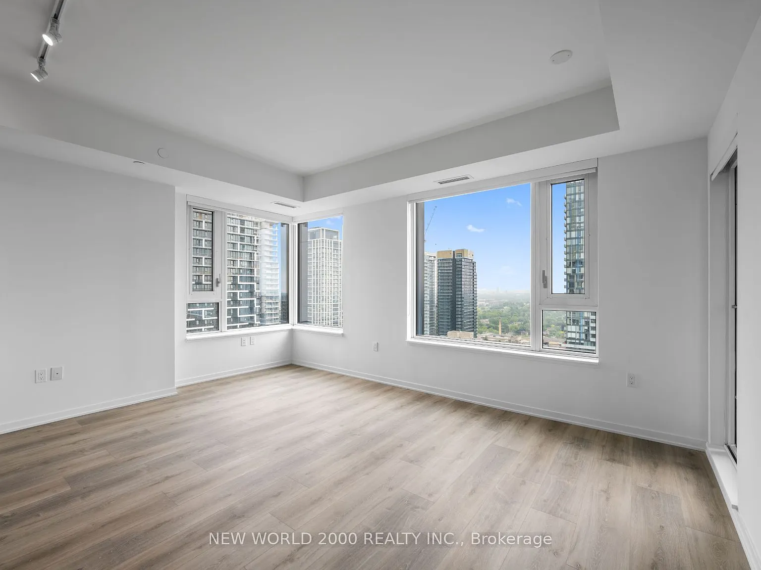 1 bed, $2,575 — Photo 2