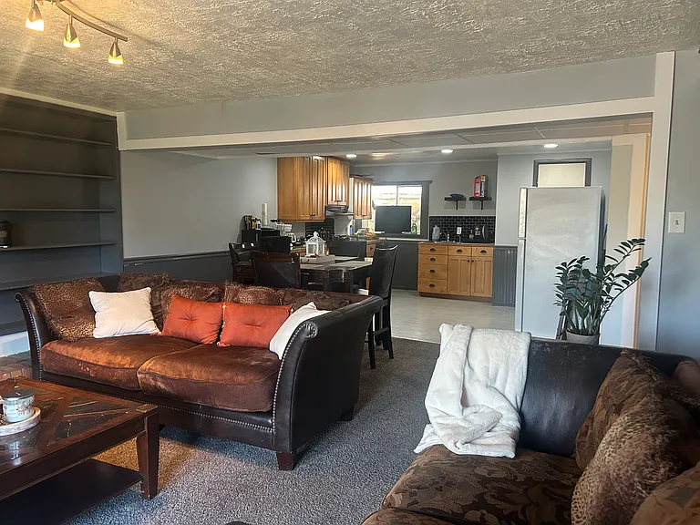 1647 E Stanley Dr — Photo 6
