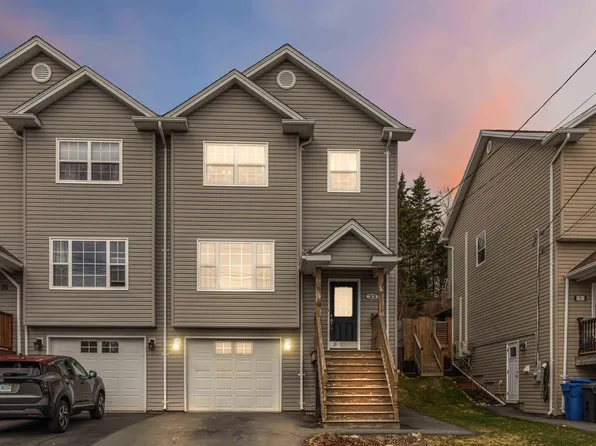 33 Riverwood Dr, Halifax, NS B3T 0B1