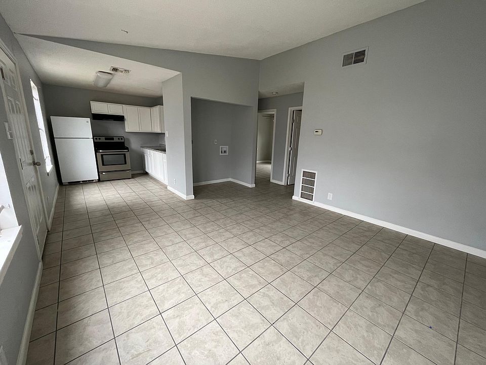 1st image of 627 J St #1