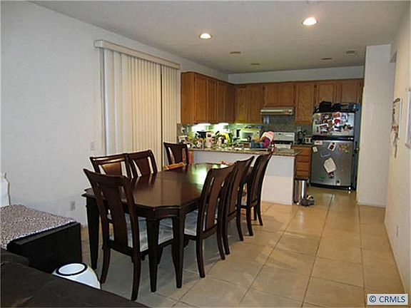 4th image of 7 Iroquois Ct