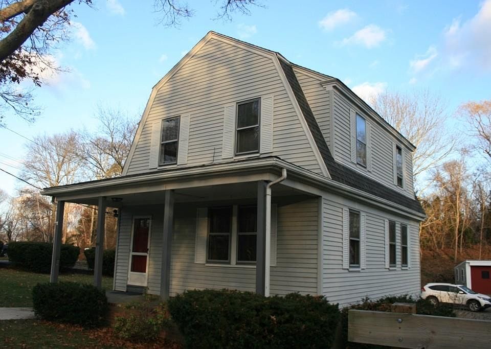 1st image of 40 Newfield St