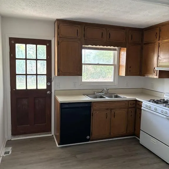7896 Fielder Rd — Photo 20