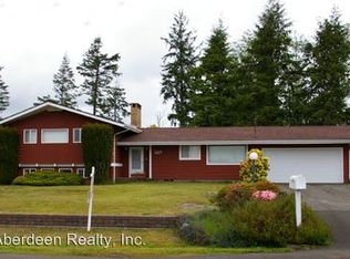 327 Beacon Hill Dr, Hoquiam, WA 98550