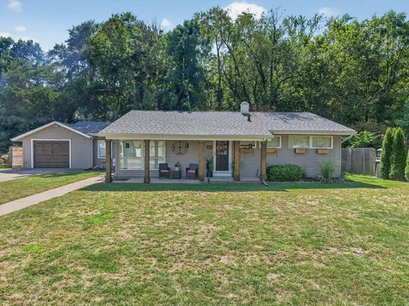 3751 Terry Ln, Mishawaka, IN 46544
