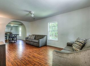 813 Defender St, Houston, TX 77029