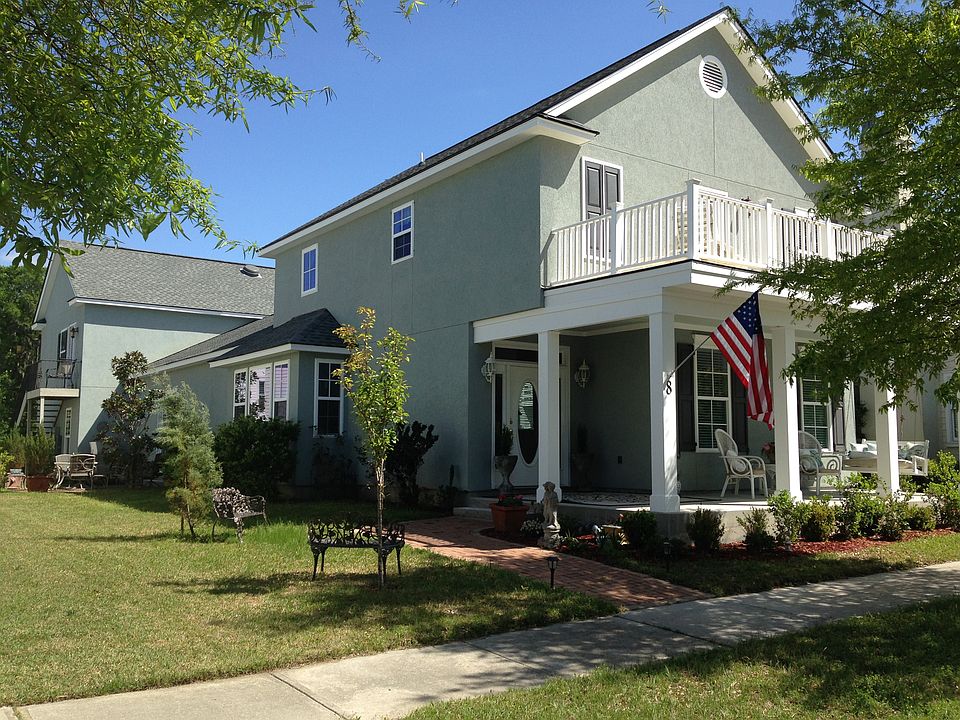 Inc:Furnished Carriage House